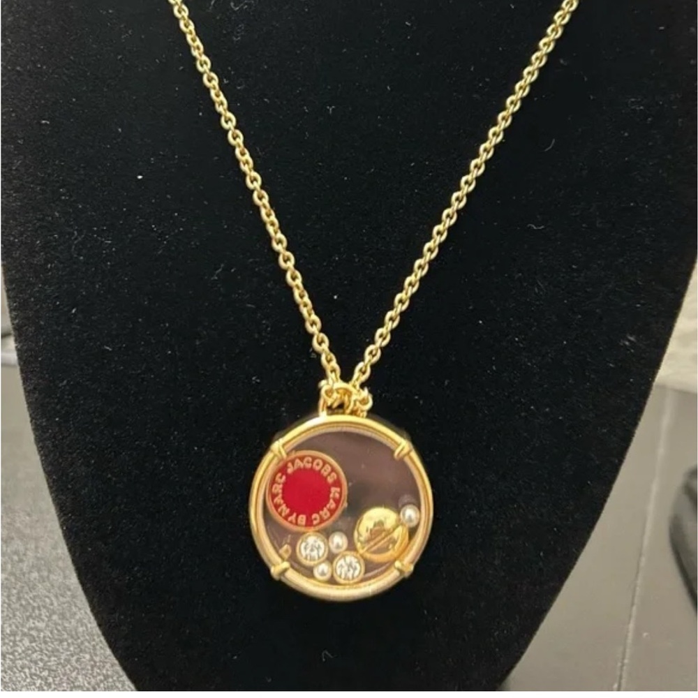 Marc By Marc Jacobs Floating Charms necklace NWT‎